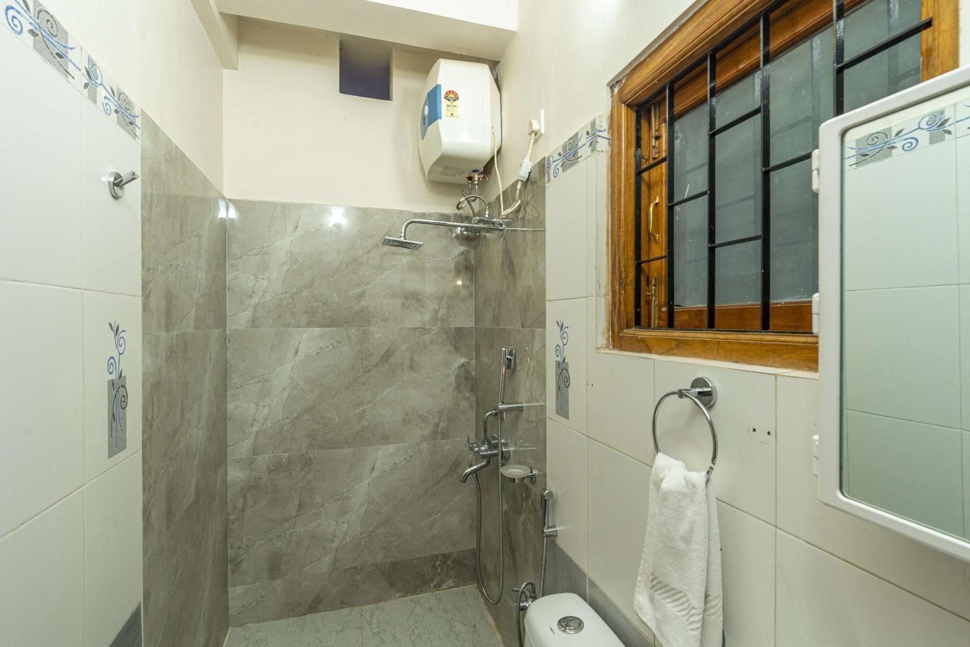 Zostel Shillong Hostel Екстериор снимка